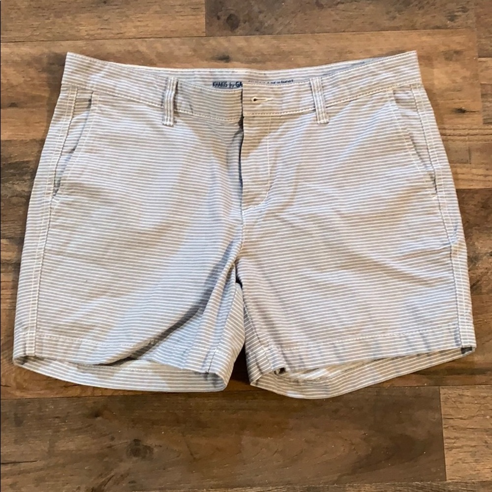 Gap striped shorts